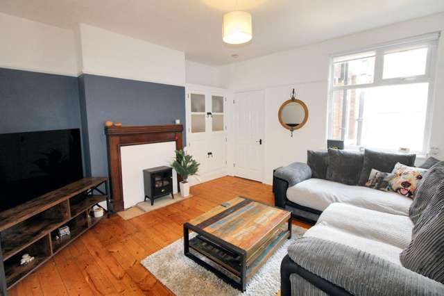 2 bedroom ground floor flat for sale