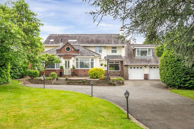 6 bedroom detached house for sale