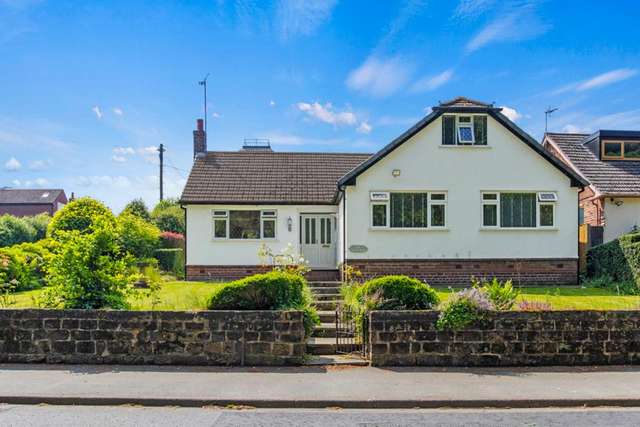 3 bedroom detached bungalow for sale