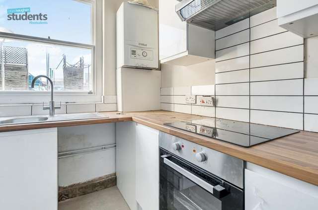 3 bedroom flat to rent