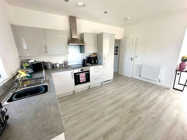 1 bedroom flat for sale