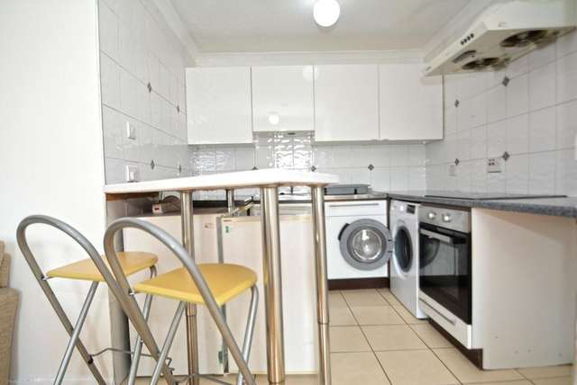 1 bedroom flat for sale