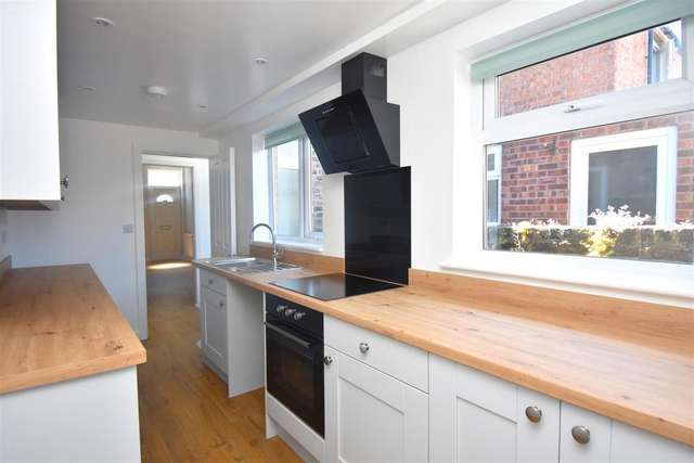 3 bedroom terraced house to rent