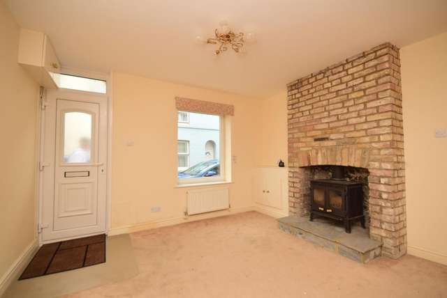 3 bedroom terraced house to rent