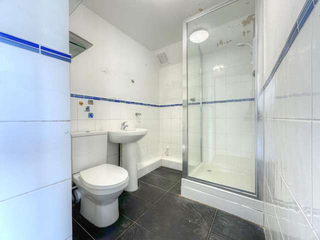 1 bedroom flat for sale