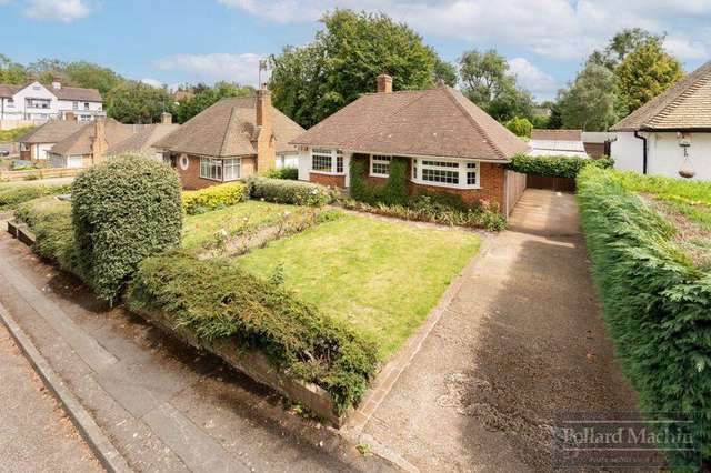 3 bedroom detached bungalow for sale