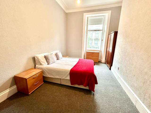 6 bedroom flat to rent
