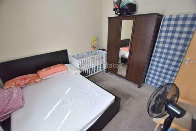 Flat For Rent in Thatcham, England