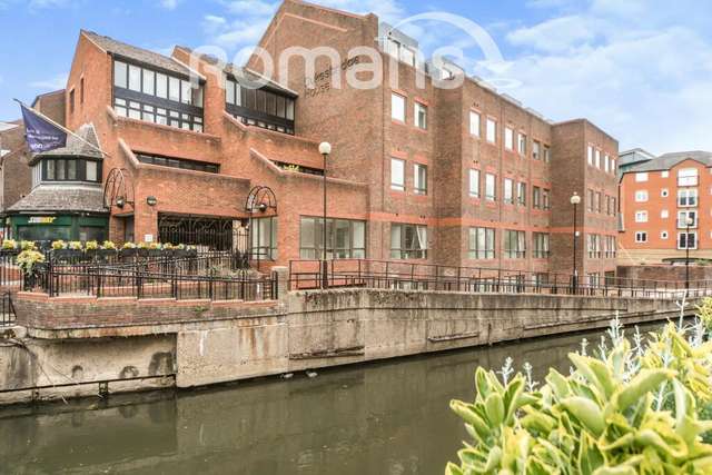 Apartment For Rent in Reading, England