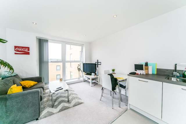 Apartment For Rent in Reading, England