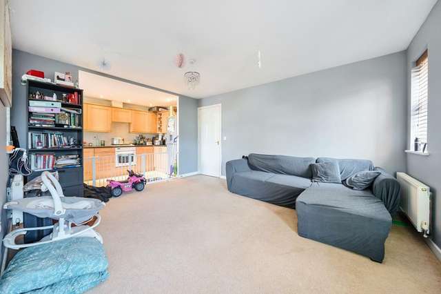 Flat For Sale in Slough, England