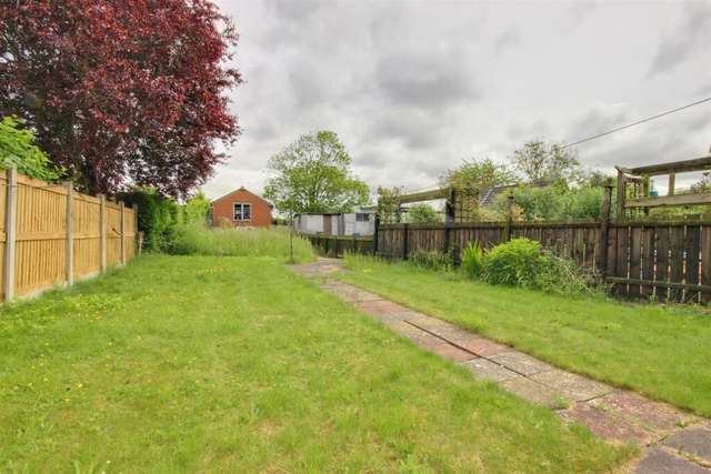 Bungalow For Sale in Beverley, England