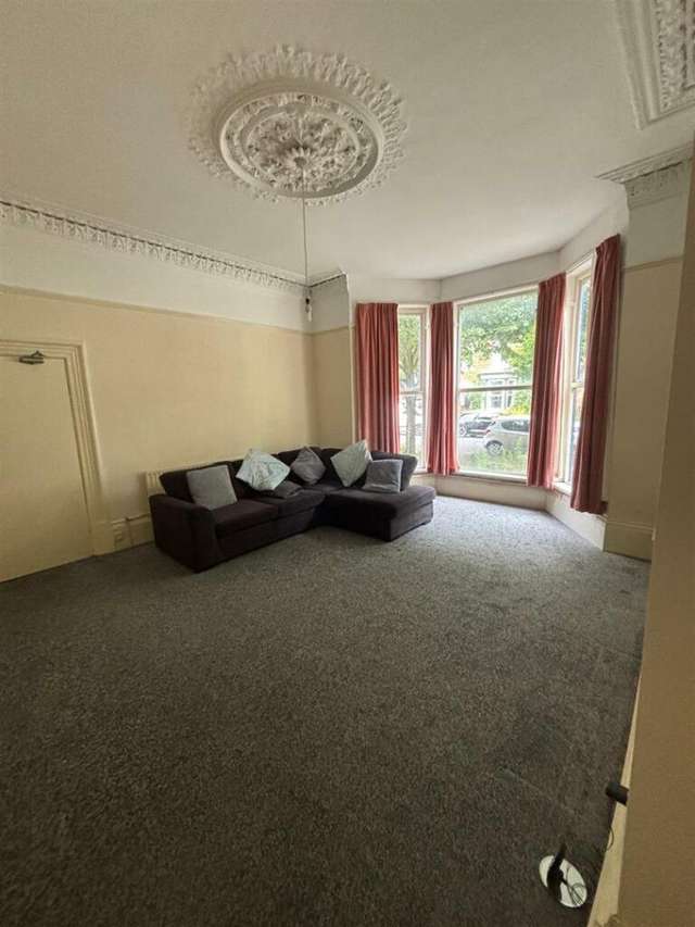 Apartment For Rent in Hull, England