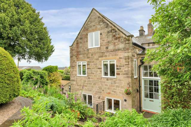 Cottage For Sale in Amber Valley, England