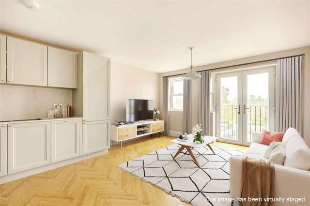 Apartment For Sale in Windsor, England