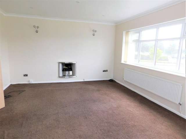 Bungalow For Rent in Derby, England