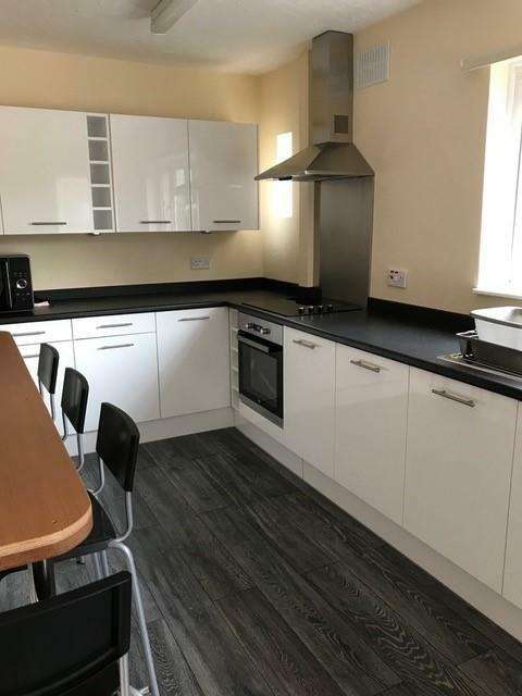 House For Rent in Bristol, England