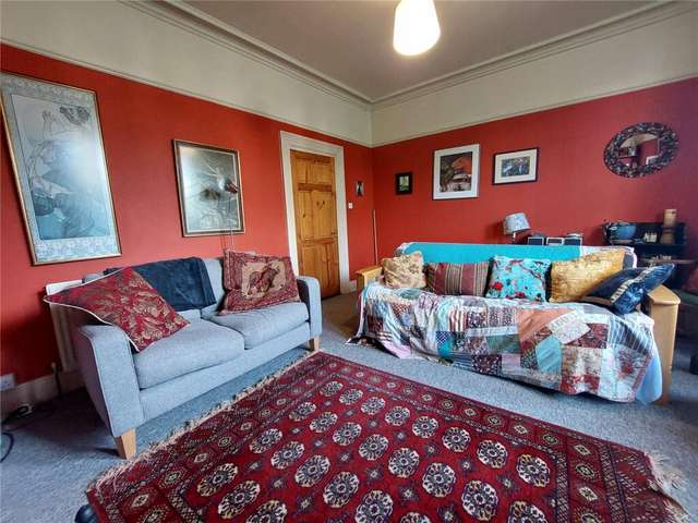 Apartment For Sale in Bristol, England