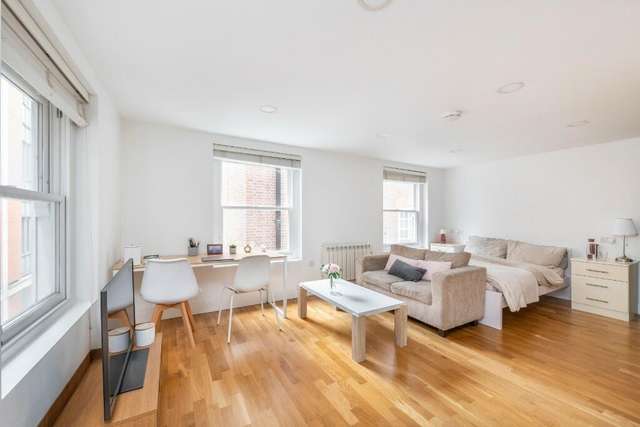 Apartment For Sale in City of London, England