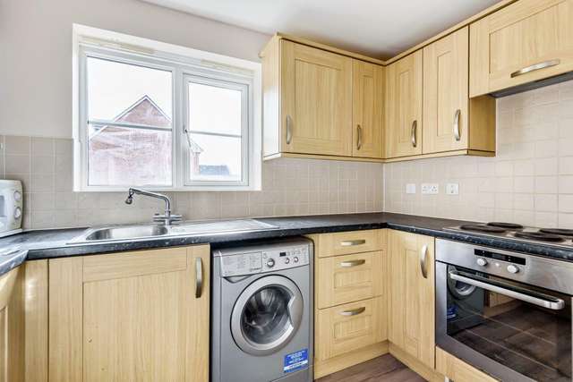 Apartment For Rent in Thatcham, England