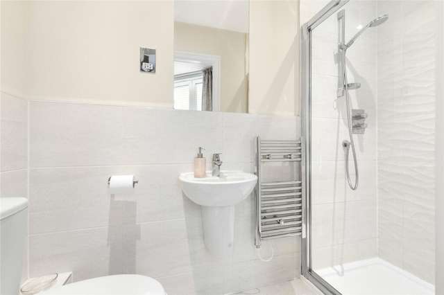 Apartment For Sale in Bracknell, England