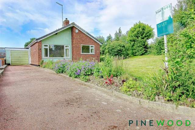 Bungalow For Rent in Chesterfield, England