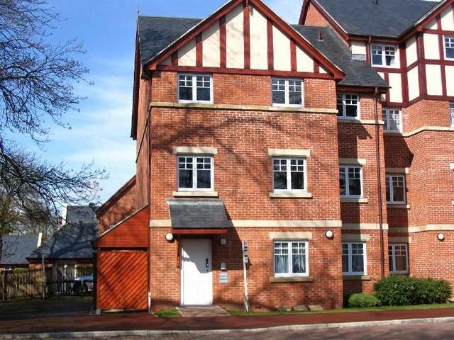 Apartment For Sale in Darlington, England