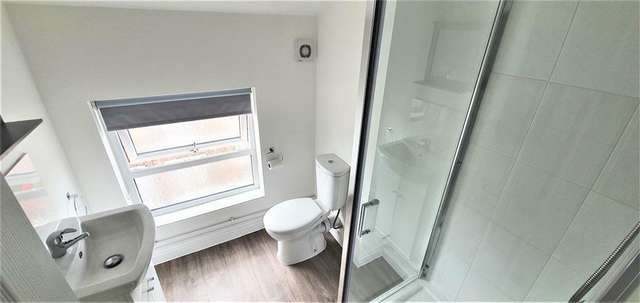 Flat For Rent in Chester, England