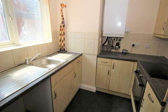 Flat For Rent in Bedford, England