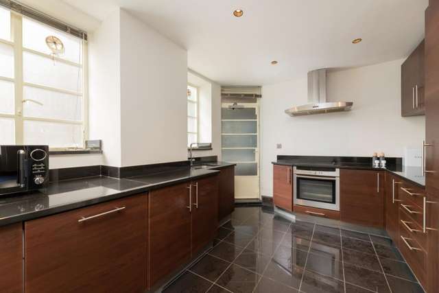 Apartment For Rent in London, England