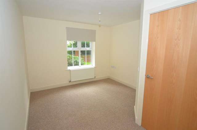 Apartment For Rent in Hull, England