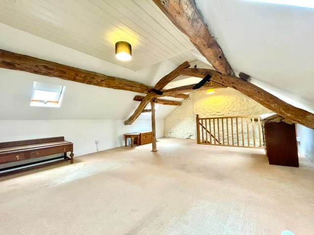 Cottage For Sale in Amber Valley, England