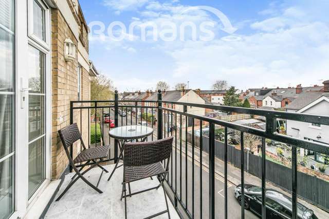 Apartment For Rent in Reading, England