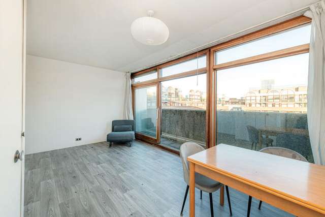 Studio For Rent in City of London, England