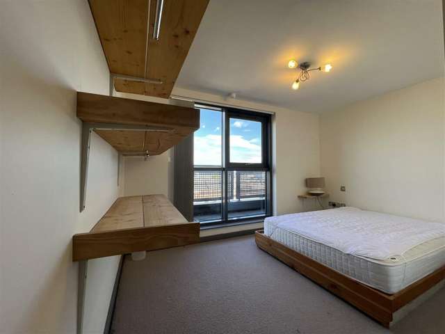 Apartment For Rent in Hull, England