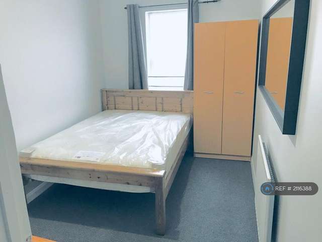 Studio For Rent in Reading, England