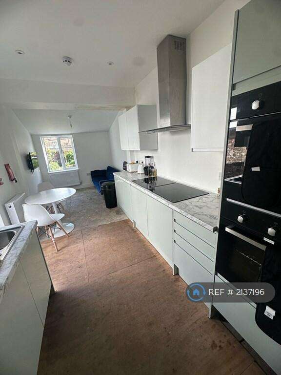 House For Rent in Bristol, England