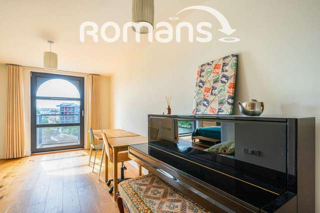 Apartment For Rent in Bristol, England