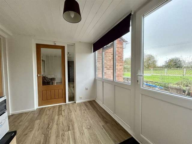 Bungalow For Sale in Leominster, England