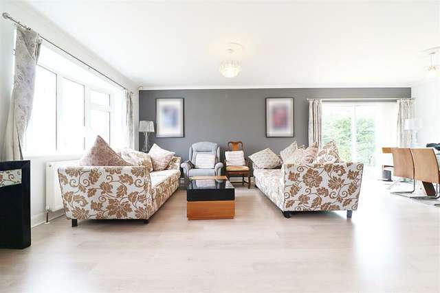 Bungalow For Sale in Melton, England