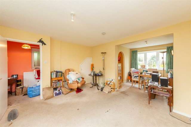 House For Sale in Bristol, England