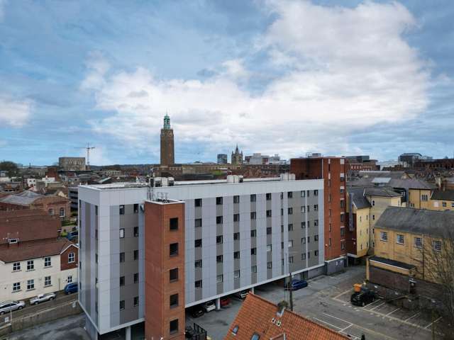 Flat For Sale in Norwich, England