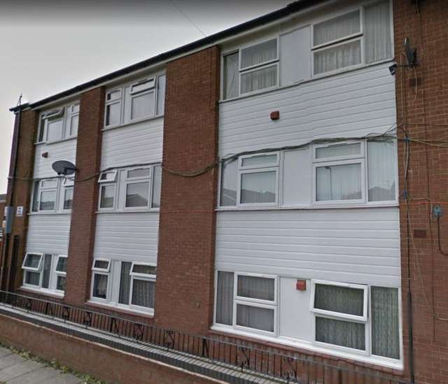 1 bed flat in Litherland