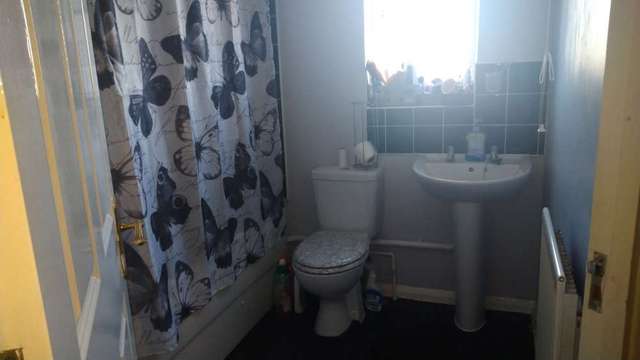 Flat For Rent in Grays, England