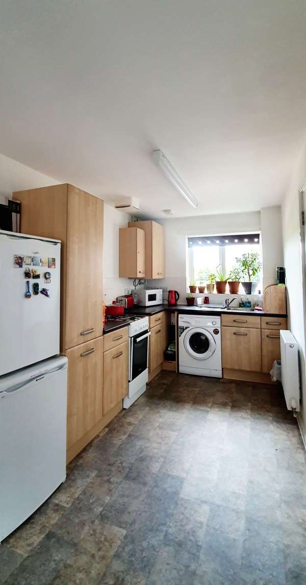 Flat For Rent in Coventry, England