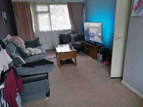 Flat For Rent in Hastings, England