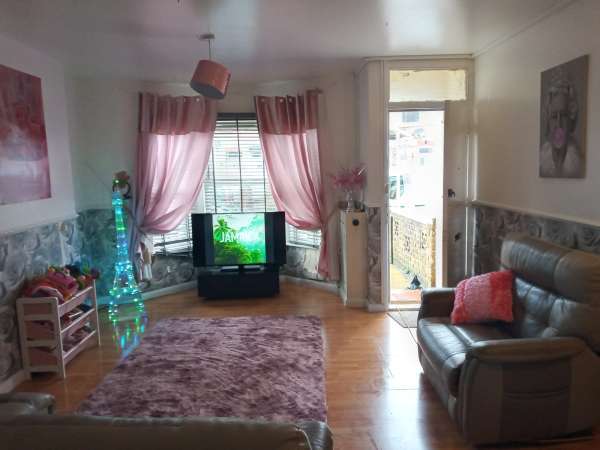 House For Rent in London, England