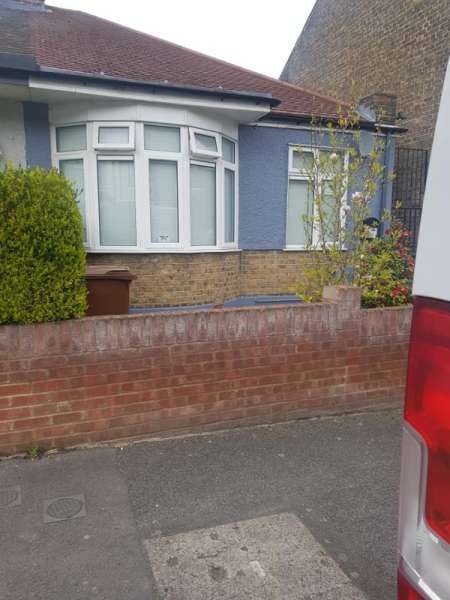 Bungalow For Rent in Great Yarmouth, England