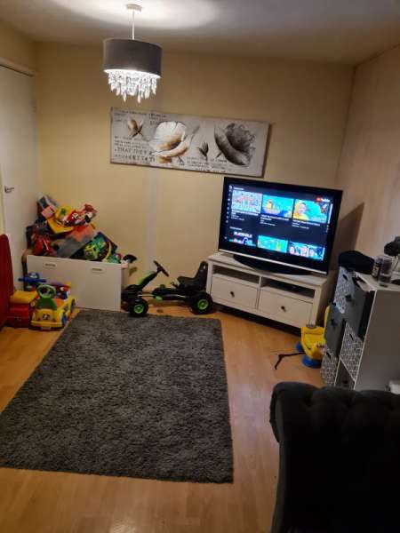 House For Rent in Crawley, England