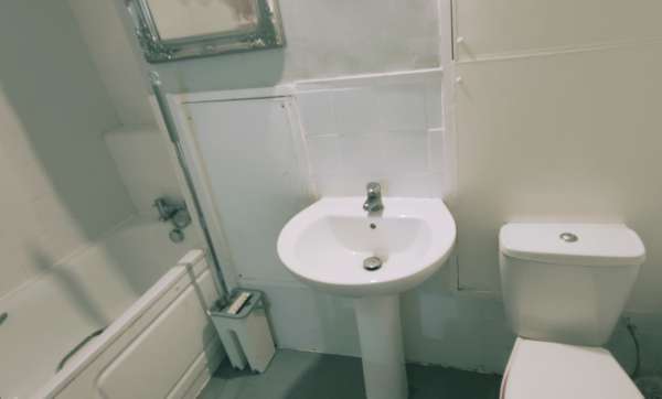 Flat For Rent in Wigan, England